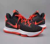 Nike LeBron Witness V 5 Bred Black Red 42 Crimson White  Men's