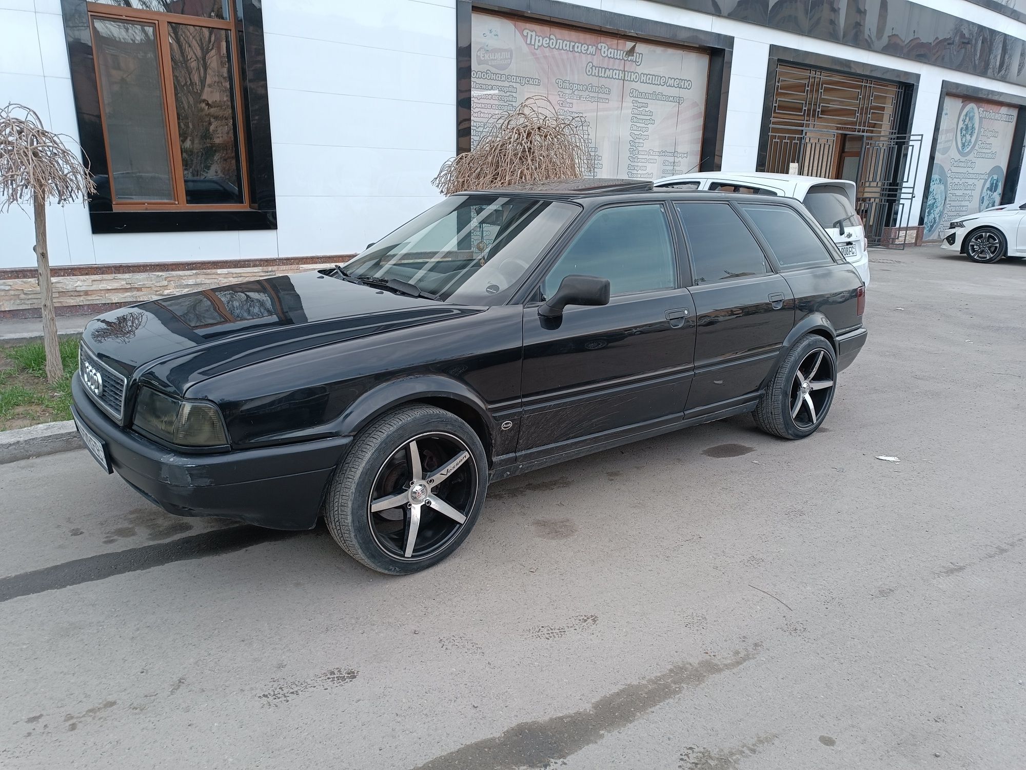 Срочно Продаётся Ауди 80 б4 универсал, в хорошем состояни
