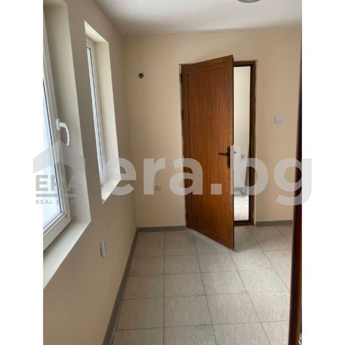 Продава се Двустаен апартамент в Варна, Колхозен пазар - 35 кв.м за 1772 €/кв.м - Снимка #2