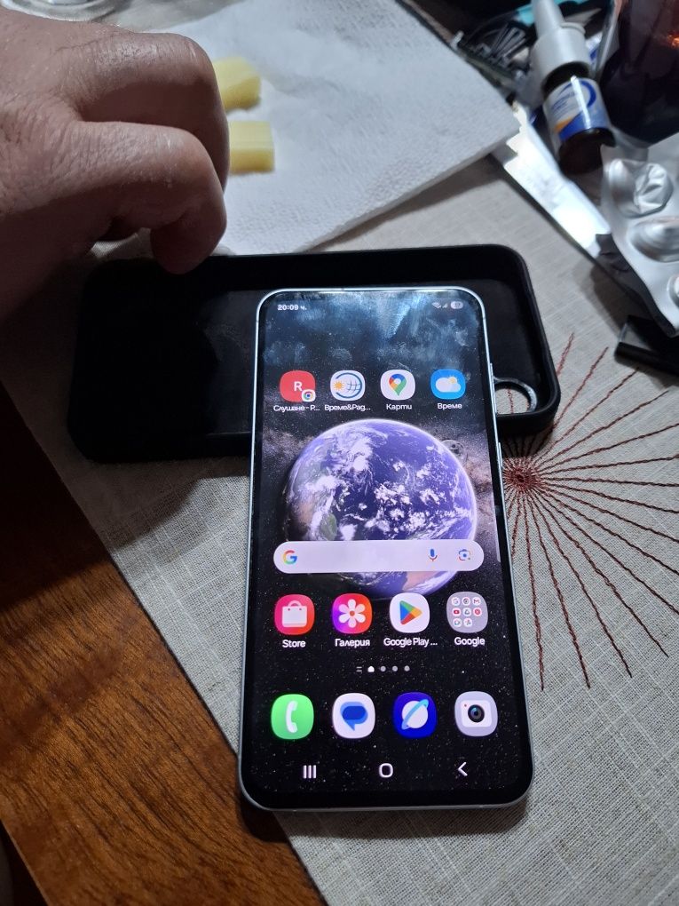 Samsung A55 почти нов
