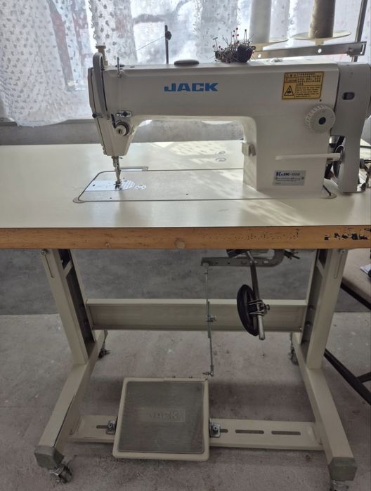 Шевна машина Jack