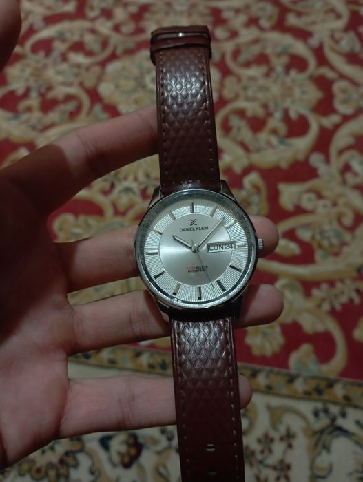 часы Daniel Klein