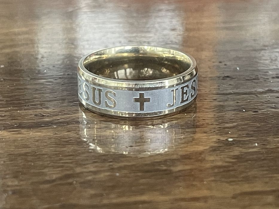 Пръстен с кръст JESUS