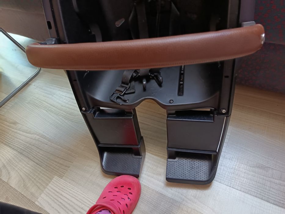 Vând sezut complet (partea de plastic)stokke v6