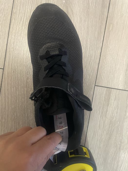 Adidasi Nike Revolution 6, marimea 35,5