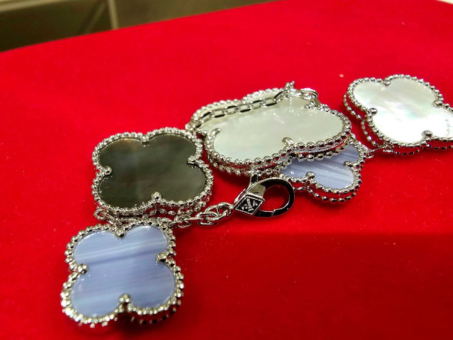 Van Cleef & Arpels VCA 5 Silver Mother Magic Alhambra Дамска Гривна