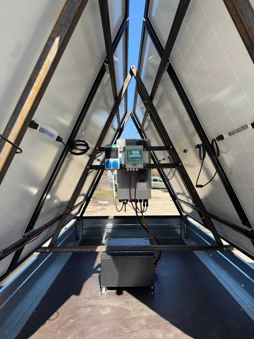 Kit fotovoltaic pe remorca, DEYE 6kw, stocare 10.24 kwh, 12xpanou 460w
