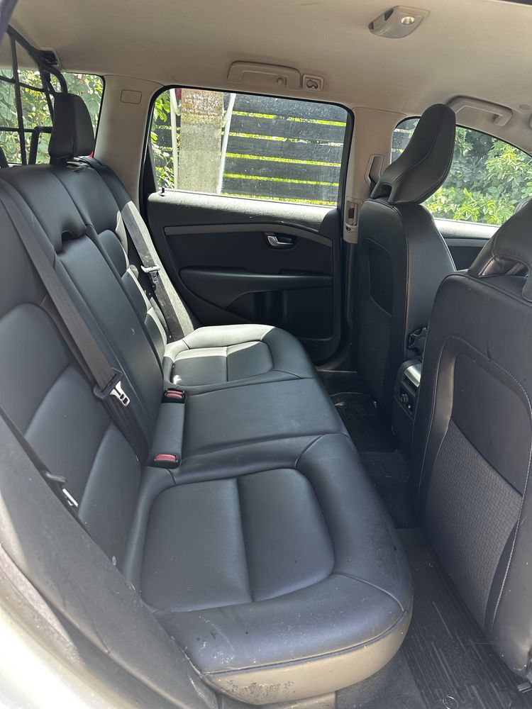 Vand Volvo V70 2.4d 2012 - motor defect