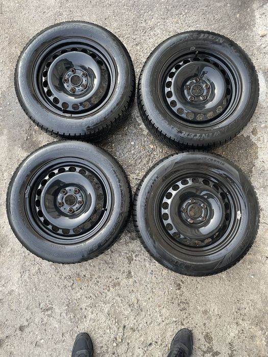 Jante cu anvelope de iarna 215/60R16, 5x112 VW, Skoda, Audi,etc Dunlop