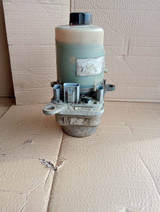 Pompa servodirecție ford focus 2 1.6 tdci