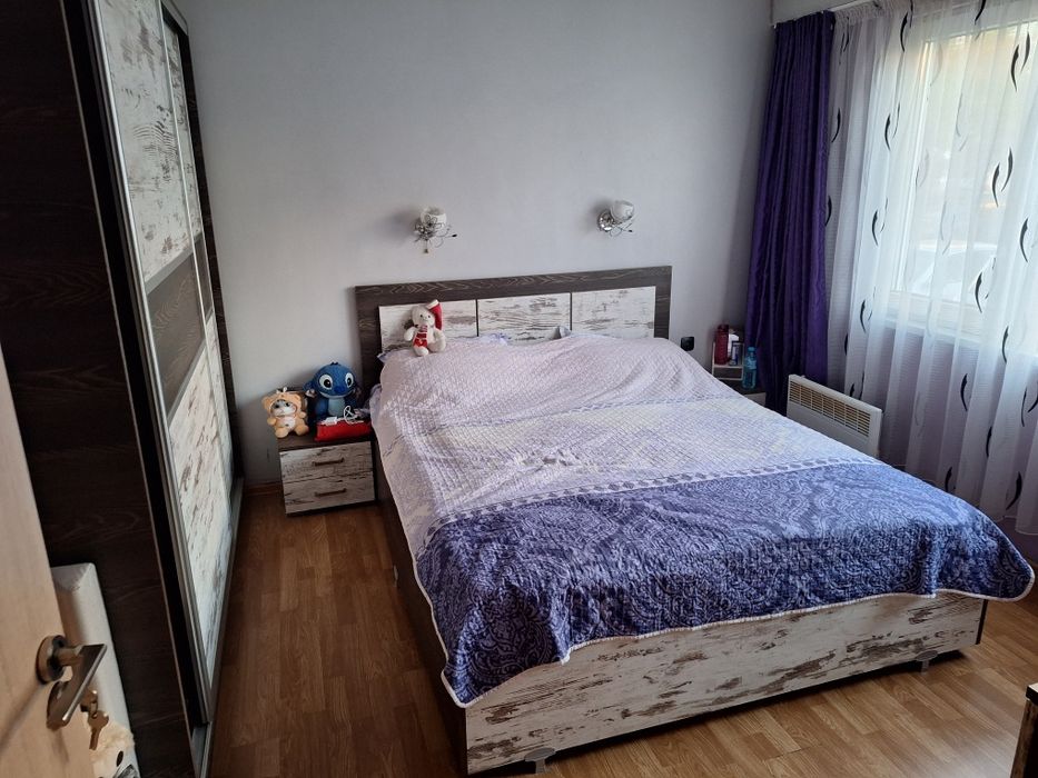 Спален комплект  от два цвята