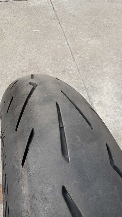 Продавам гуми Pirelli Diablo Rosso II Corsa 120/70/17 и 180/55/17