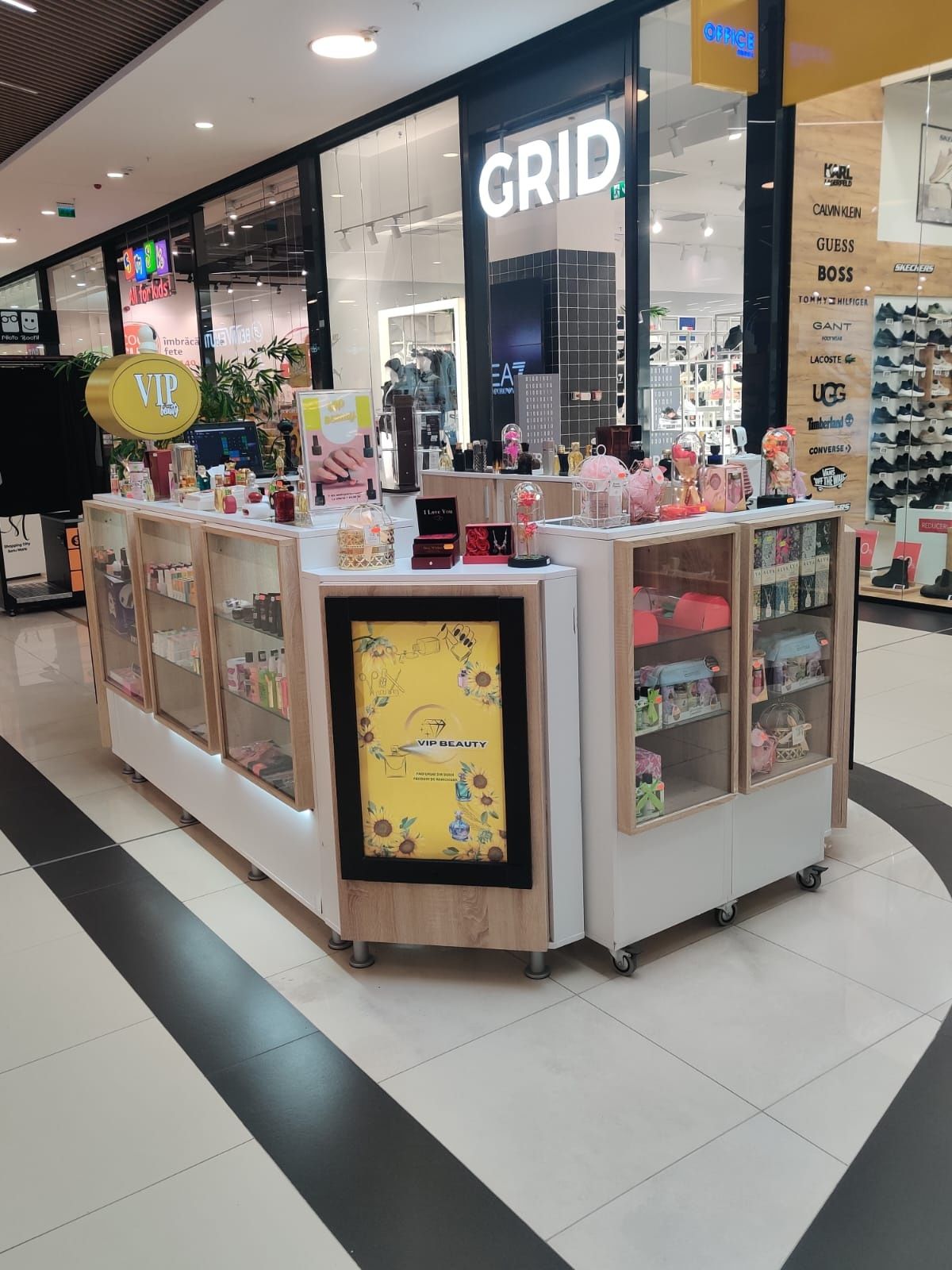 Oferta! Vând afacere la cheie! Insula comercială. Sau schimb.
