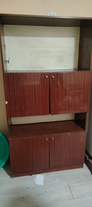 Шкаф  сатылады .