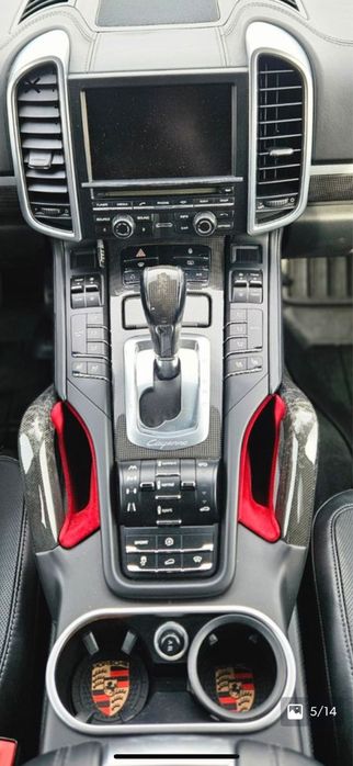 Porsche Cayenne 2012 pachet GTS carbon edition