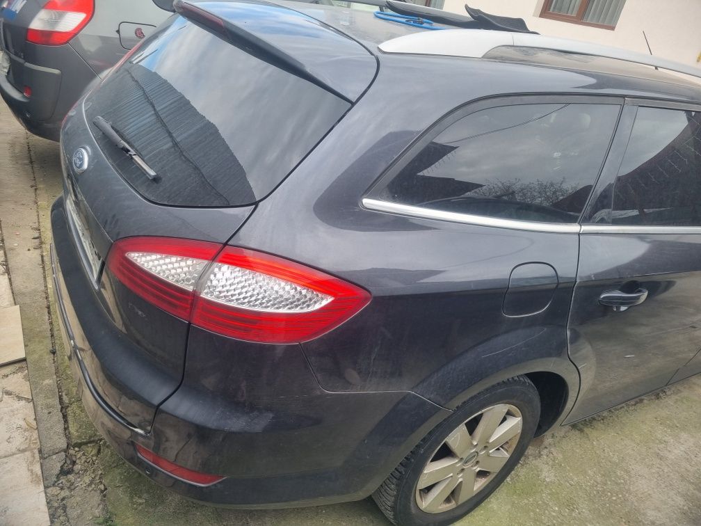 Senzori parcare cu instalație bară față ford mondeo mk4  2010