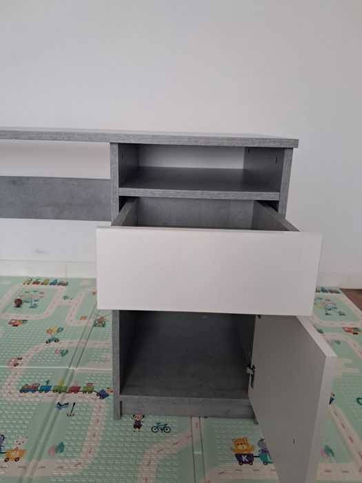 Birou Jysk gri cu alb