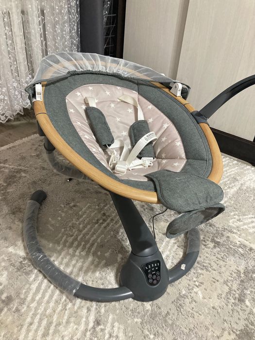 Продам качелю детскую, шезлонг