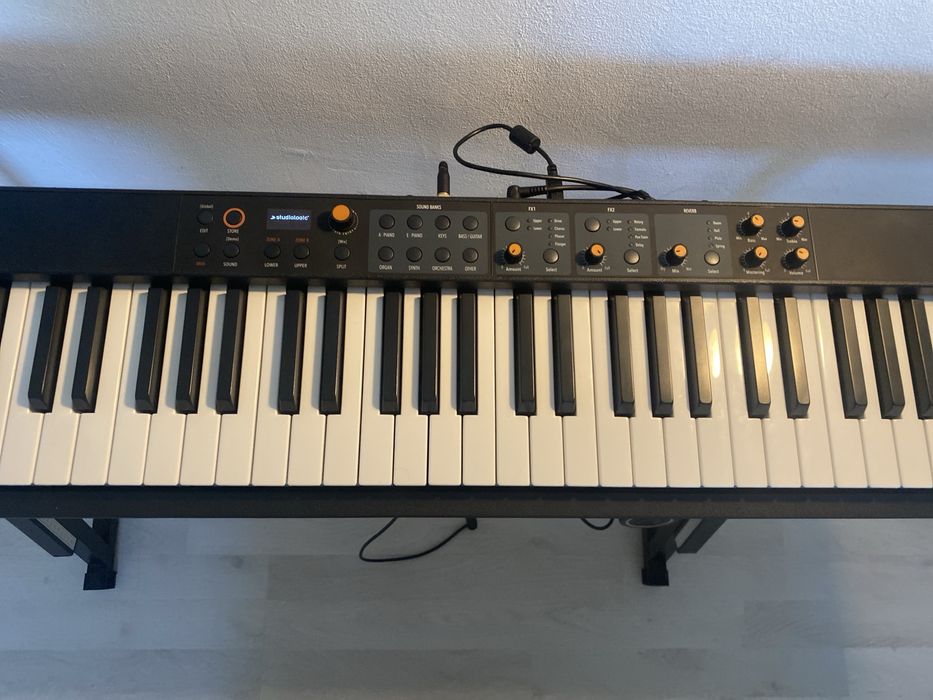 Pian digital portabil. Studiologic NumaCompact2