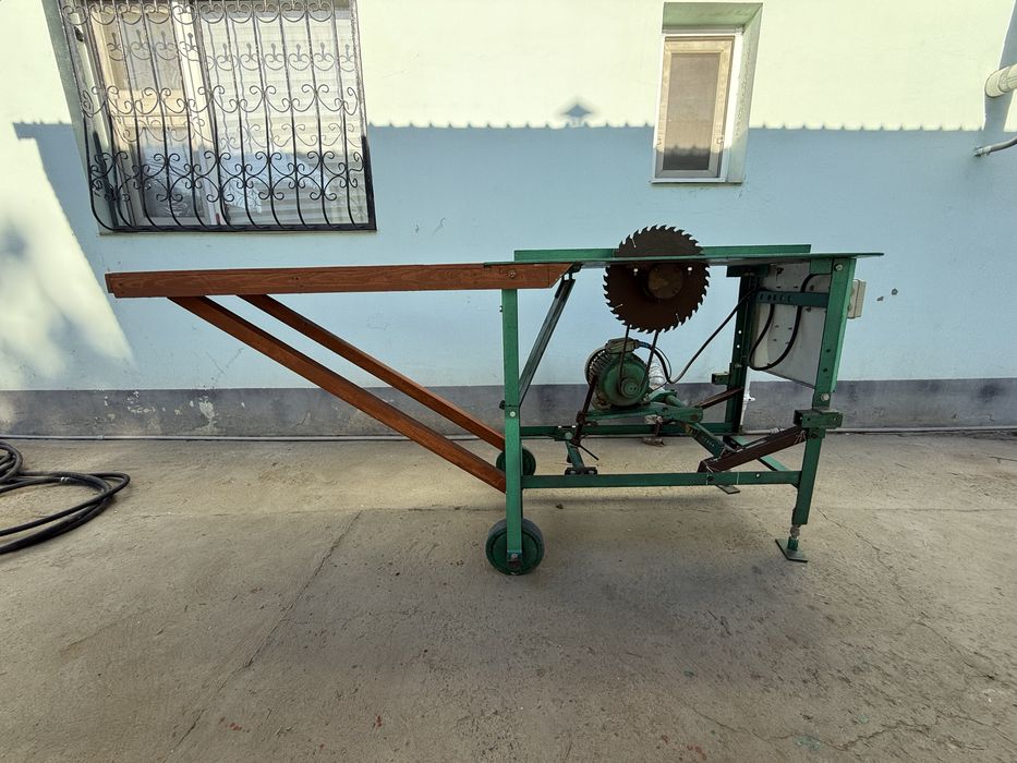 Пилорама самодельная б/у , в хорошем состоянии, рабочая