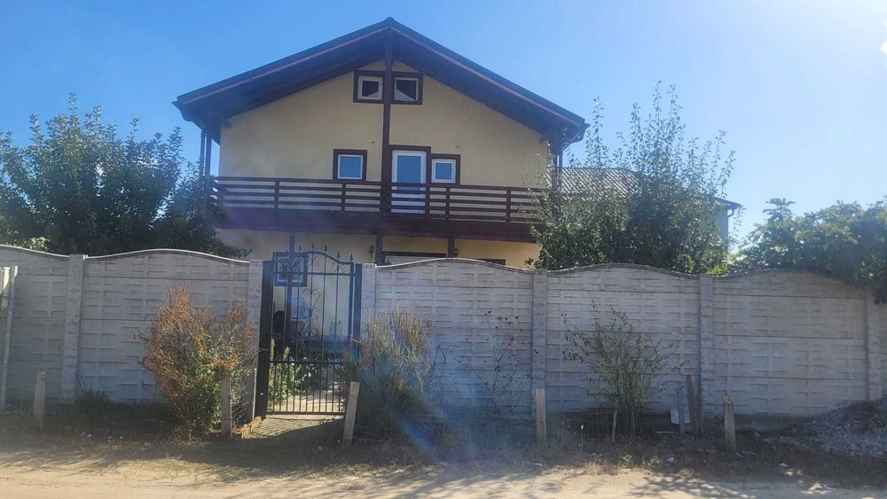 Casa cu etaj, in Craiova, 350mp