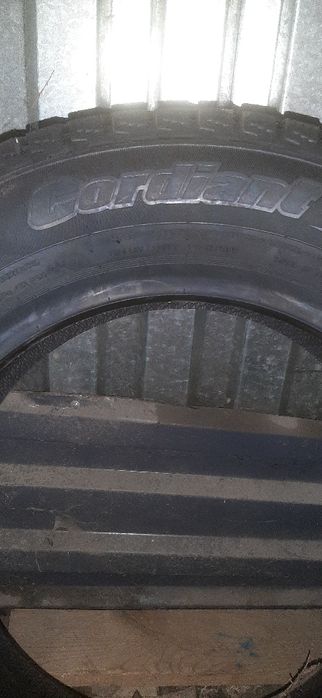 Обсолютно новые шины