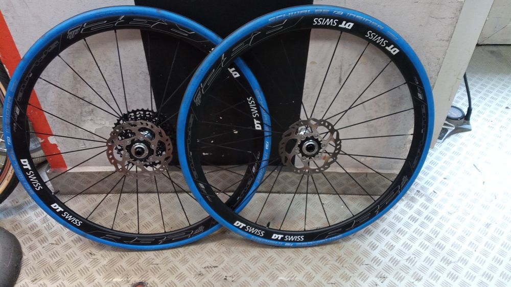 Rotii gravele/cursiera dtswiiss r 32 db