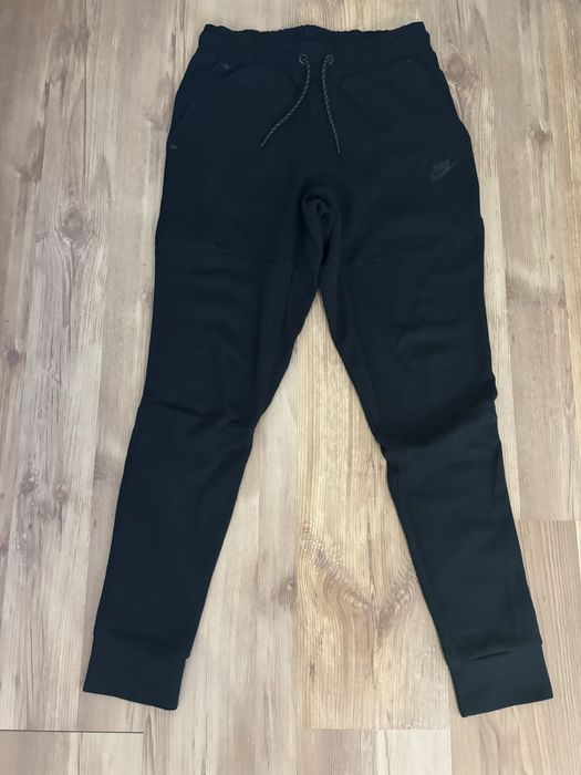 Pantaloni nike tech fleece
