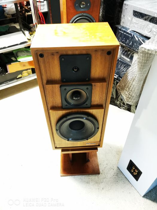 Boxe de podea Cabasse Goelette M1, cu standuri