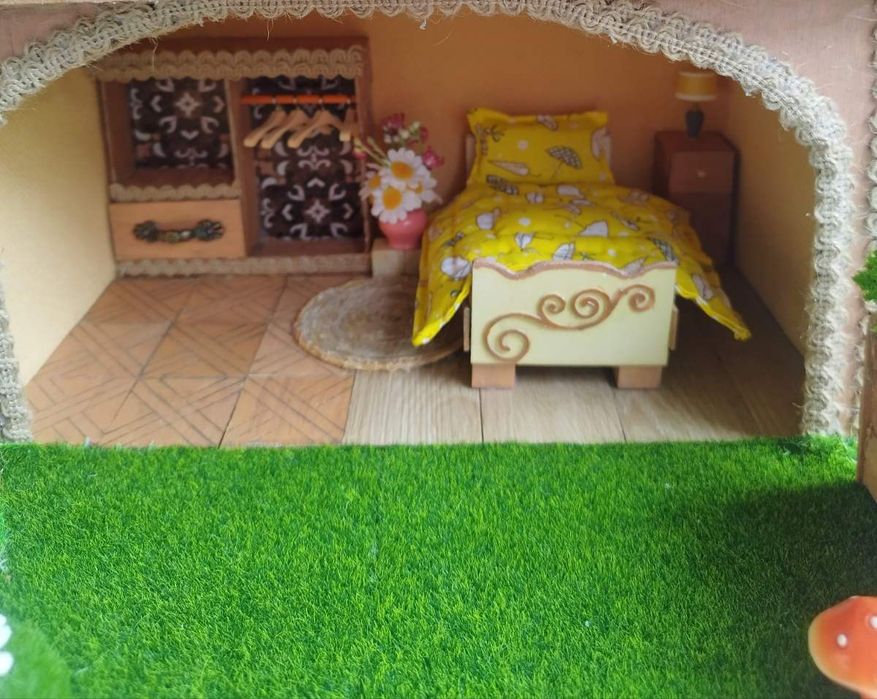 Дървена къща за кукли