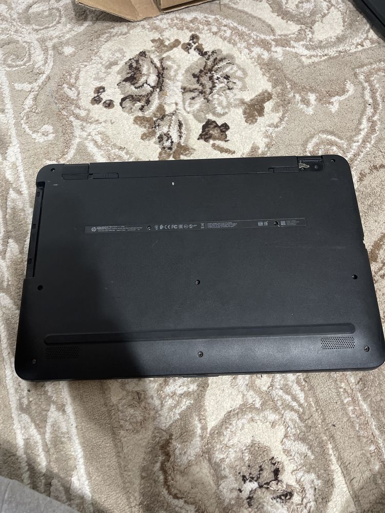 Dezmembrez Laptop Hp 17