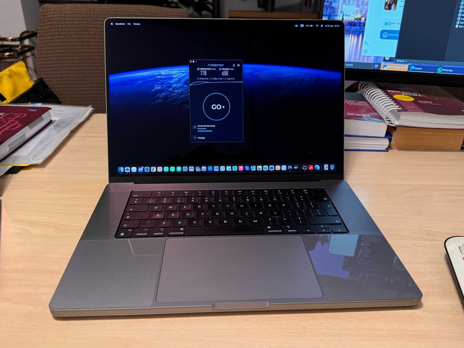 Folie protect full Alien Surface Apple MacBookPro 14 inch  din 2025