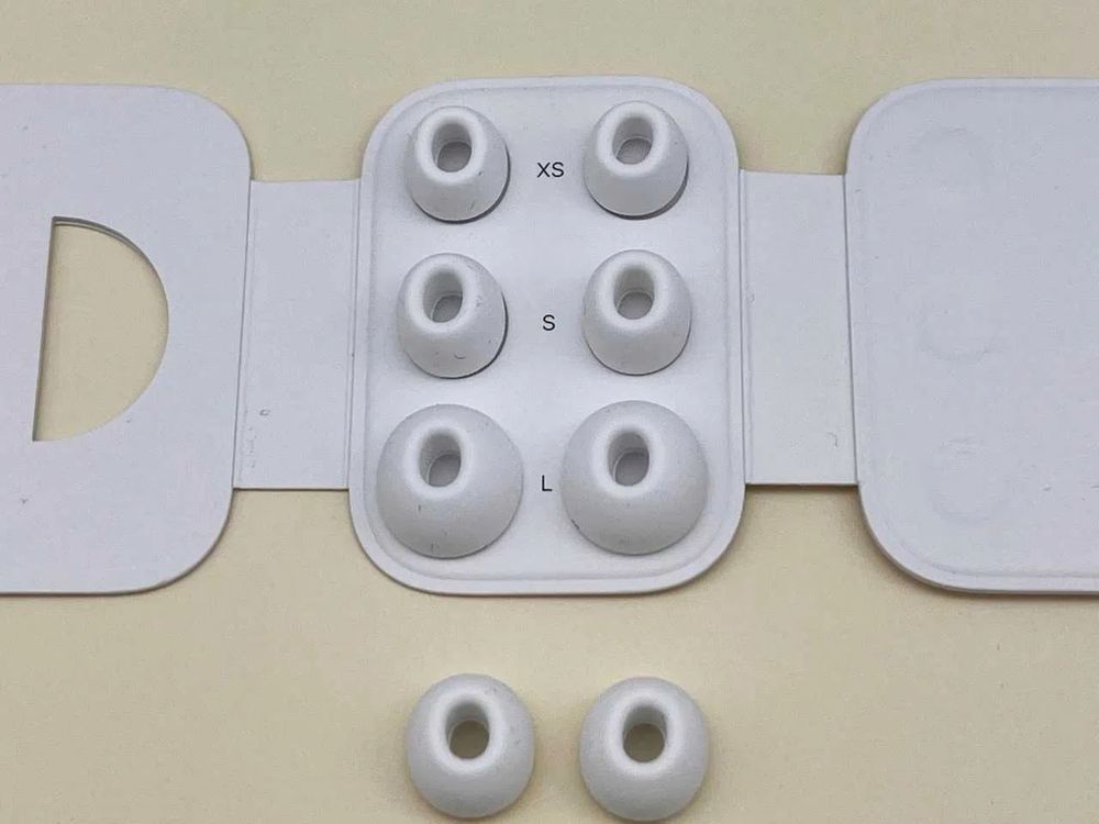 Оригинальный  амбушюра из  AirPods Pro 2-XS/S/M/L. Цена за пару.