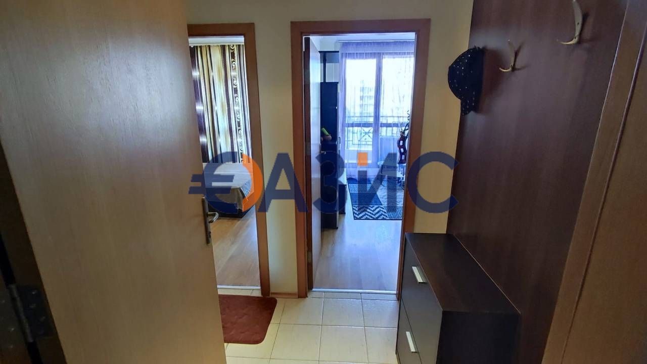 Продава се Двустаен апартамент в к.к. Слънчев бряг - 60 кв.м за 1165 €/кв.м - Снимка #6