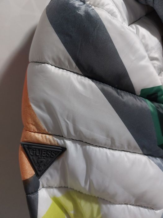 Детско яке Guess