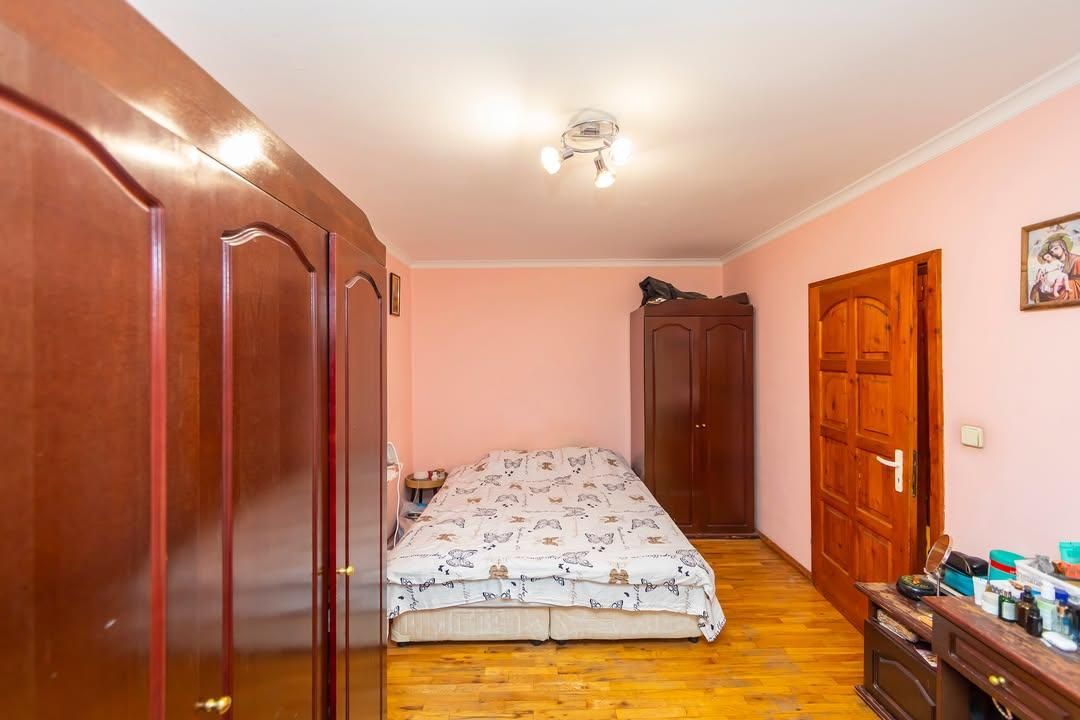 Продава се Тристаен апартамент в София, Гео Милев - 135 кв.м за 3482 €/кв.м - Снимка #10