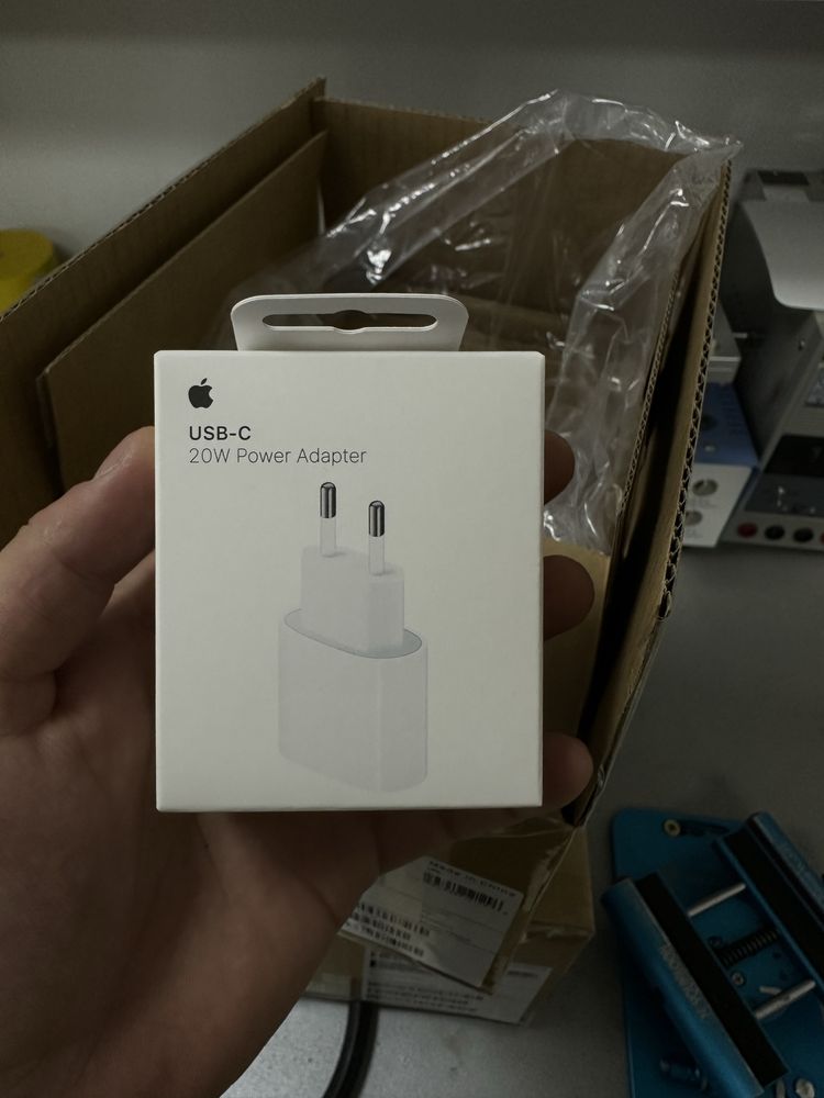 Адаптер на iPhone оригинал