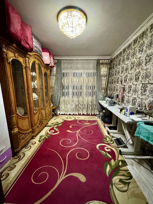 Продажа 4 хона 5 етаж 5 етажл 
Тасикбойов 1
Йули юзи
93 кв