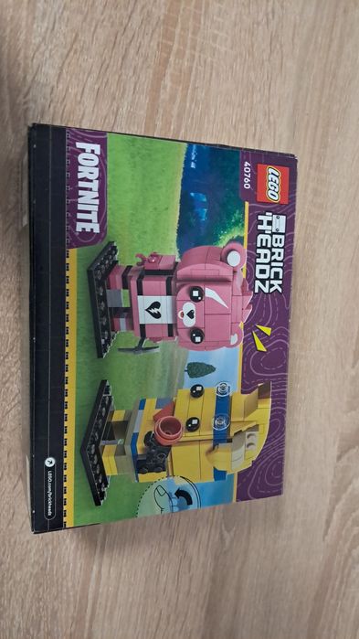 Vând set lego 40760