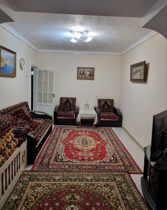 Новомосковская 2х комнатная квартира