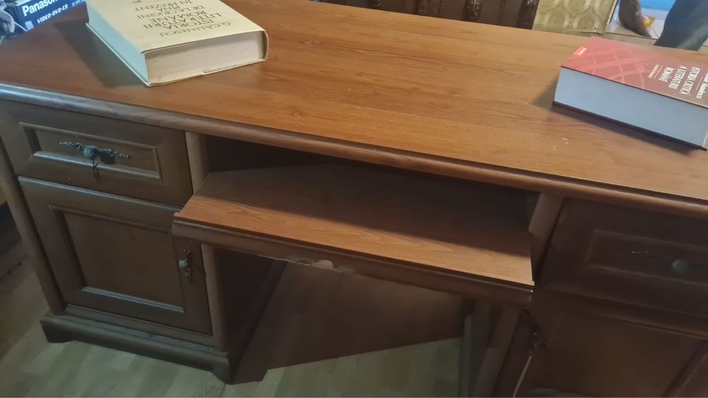 Birou din lemn masiv