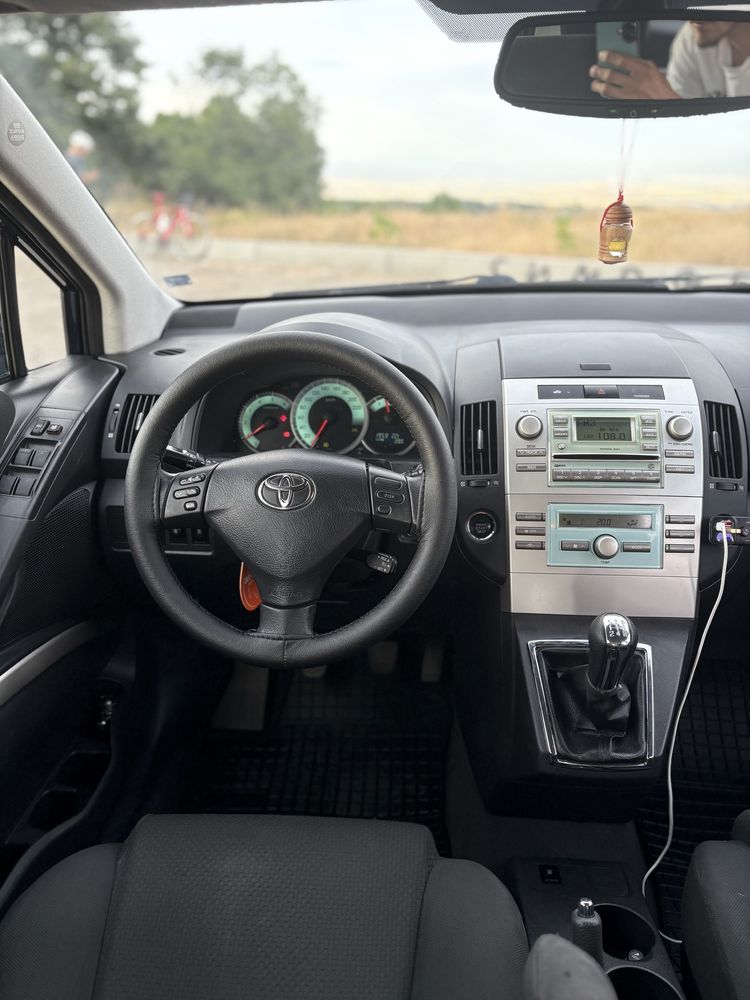 Toyota corolla verso 2.0T Diesel