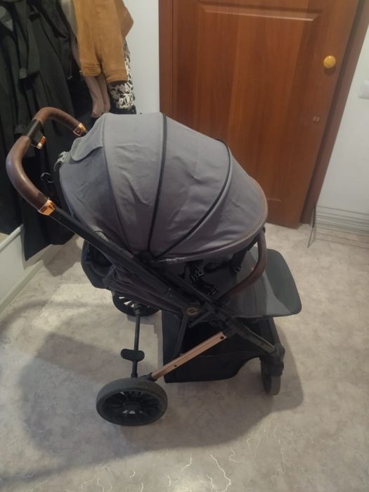 Продам коляску б/у