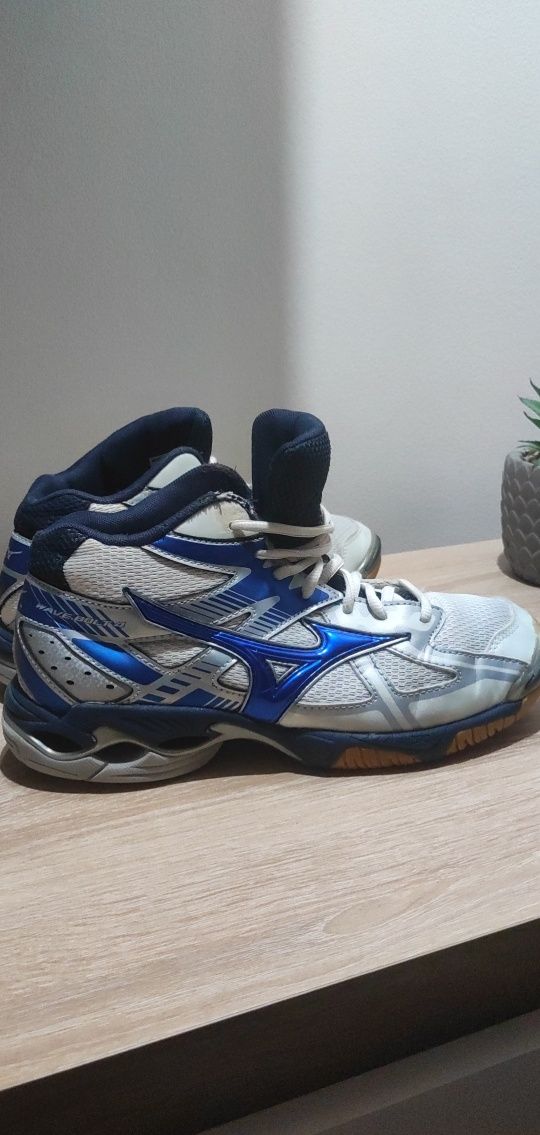 Papuci Mizuno mărimea 40