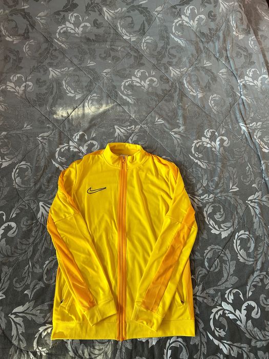 Nike спортно горнище М размер