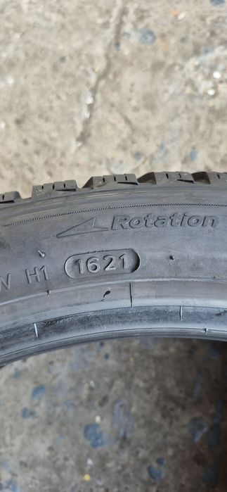 2 anvelope iarna ca si noi Hankook 285/35/20.Pret/bucata