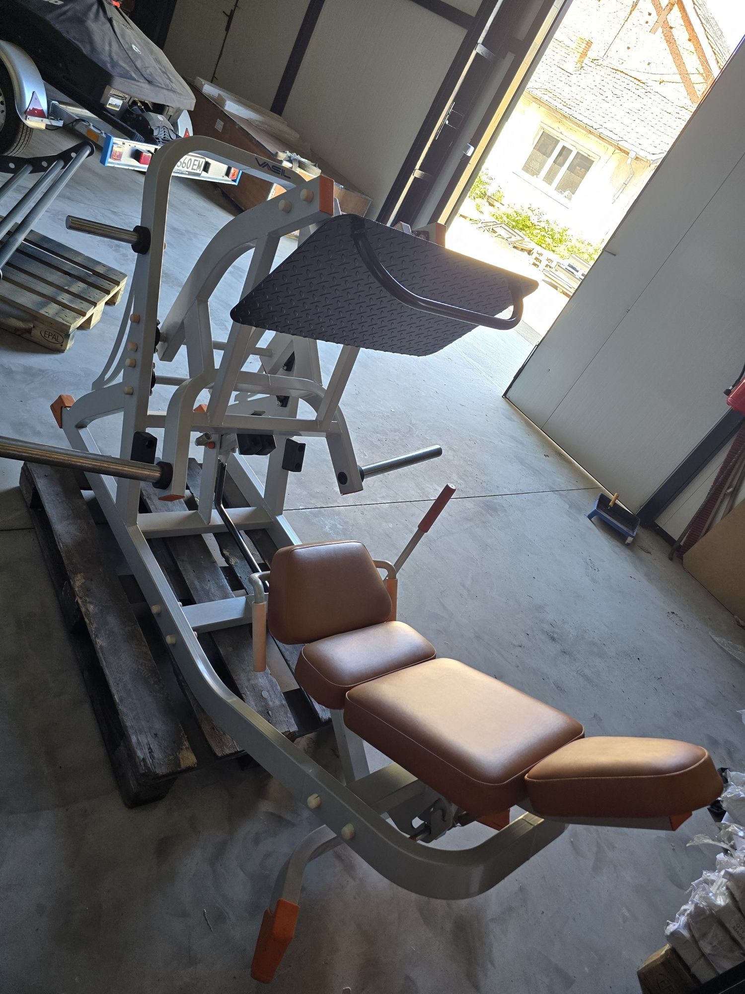 Leg press със свободни тежести Vasil gym