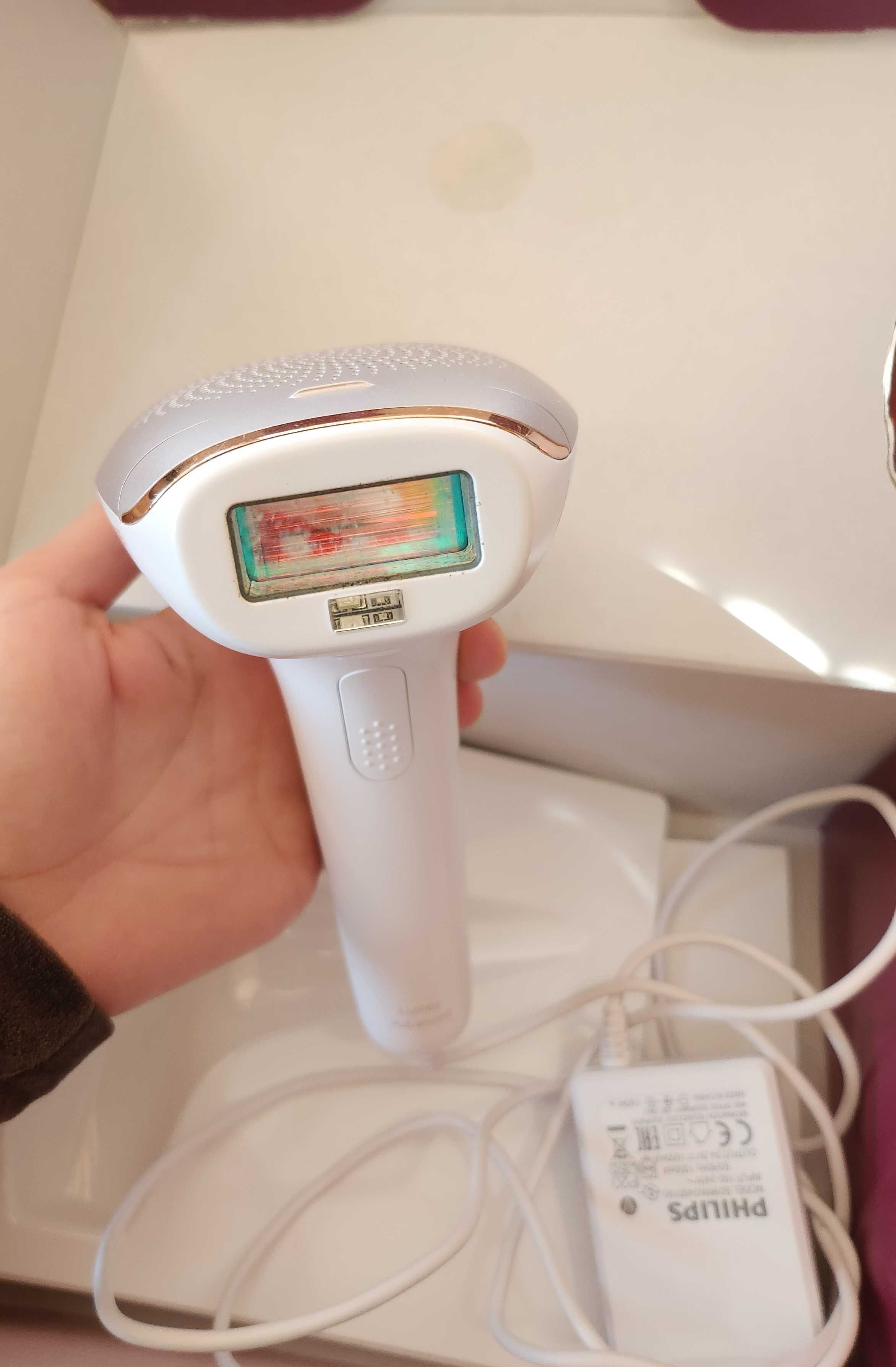 Фотоепилатор Philips Lumea Advanced SC1998/00