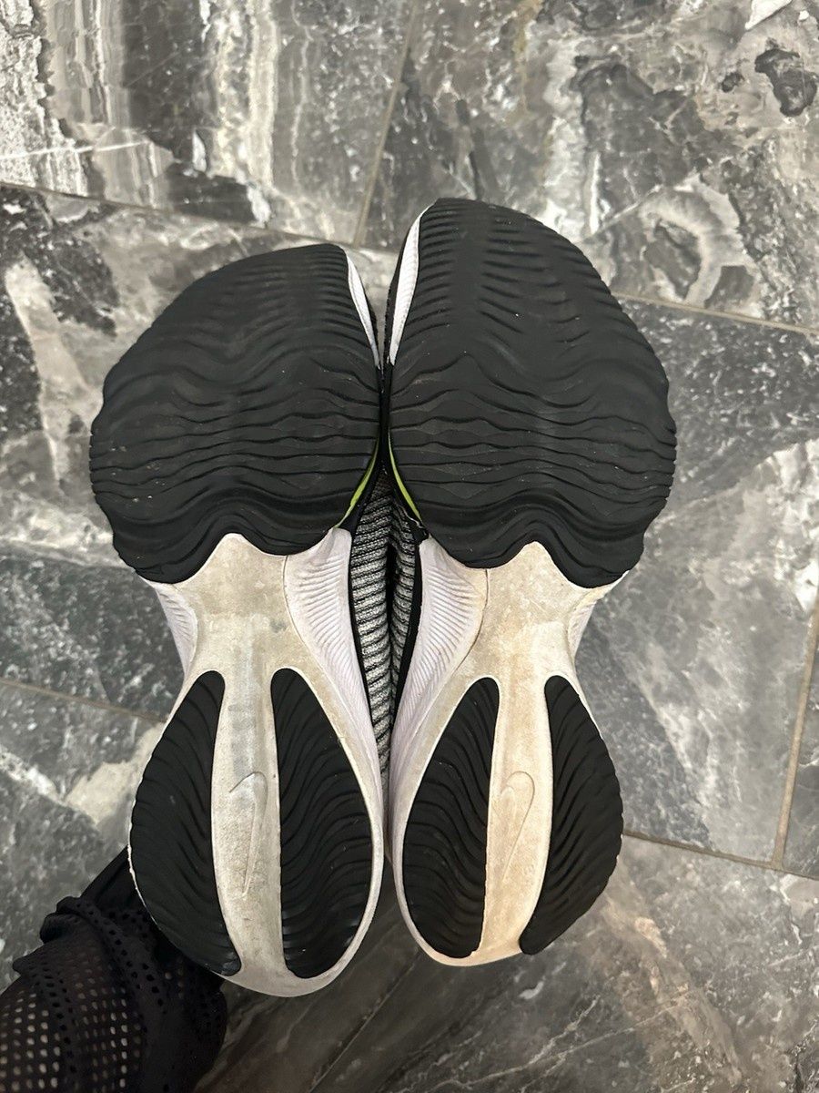 Nike AIR ZOOM Tempo Next%