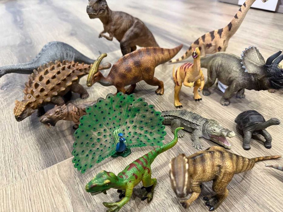Игрушки schleich, 17 штук в хорошем состоянии.